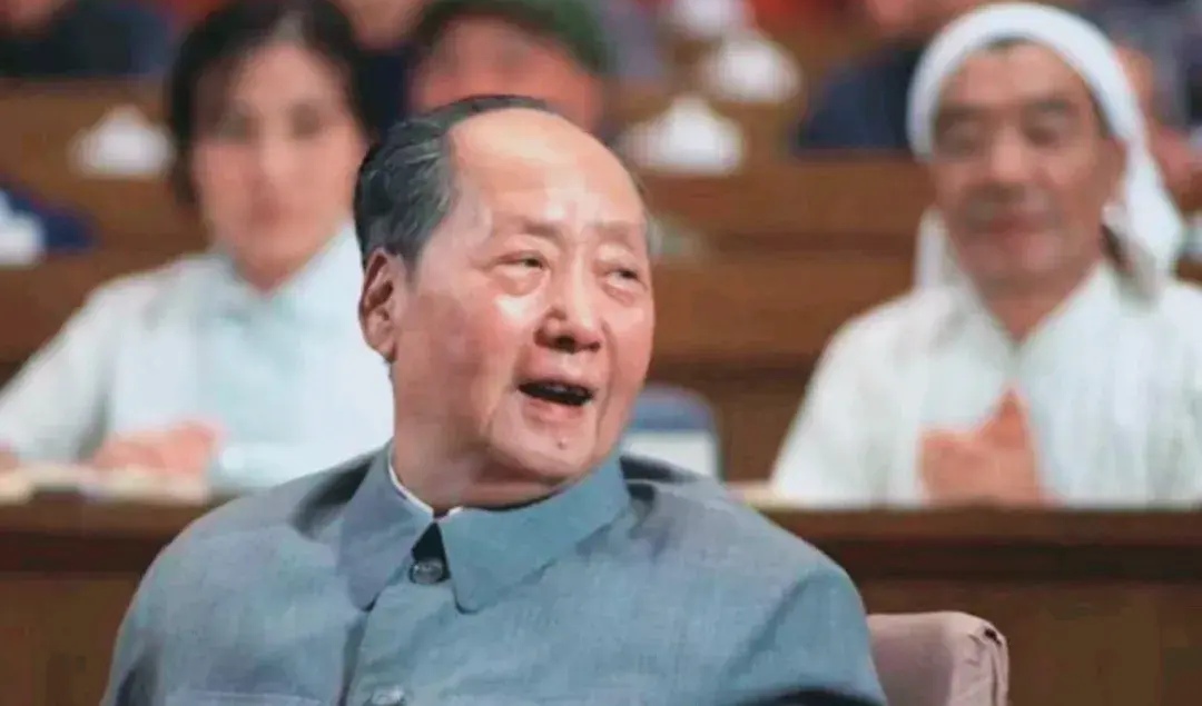 包含决战在即，谁主沉浮在球场上的词条