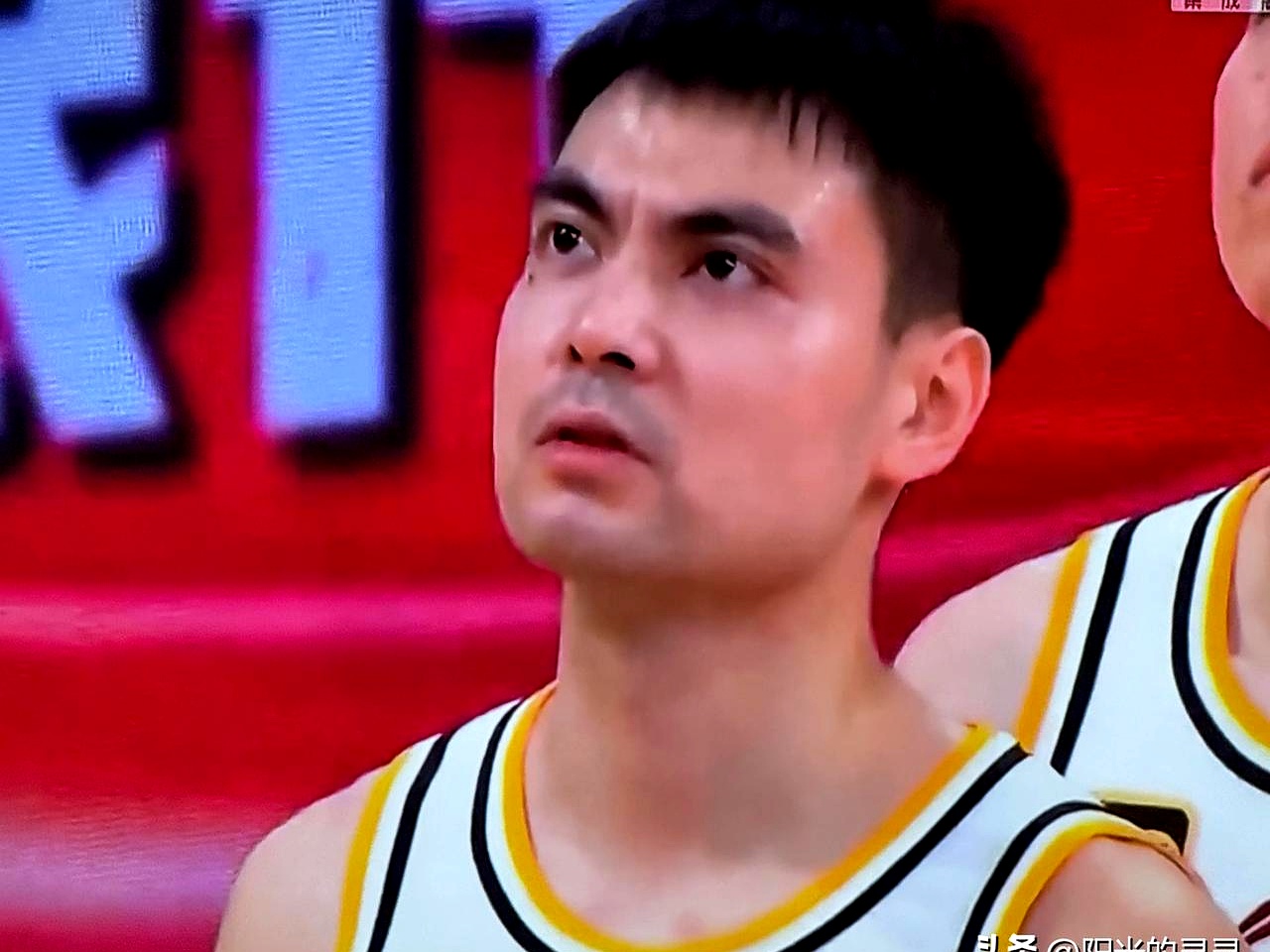 包含卢塞恩队主力：我们将全力以赴，为球队带来胜利的词条